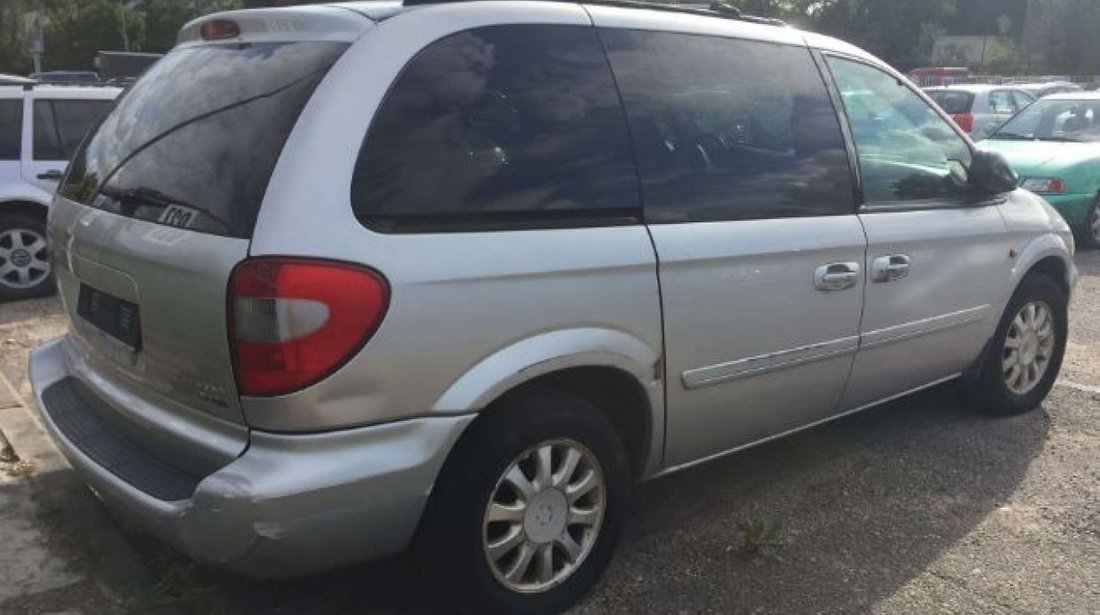 Dezmembrez Chrysler Voyager 2.5D CRD an fab 2003