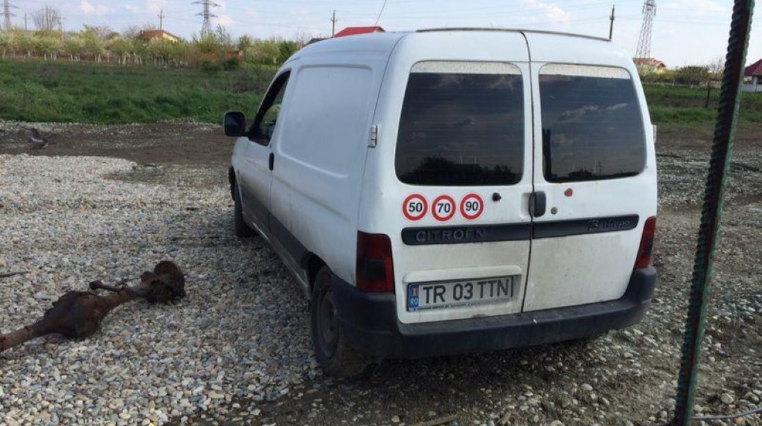 Dezmembrez Citroen Berlingo 1999 motor 1 9 Diesel