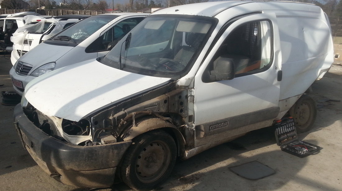 Dezmembrez Citroen Berlingo an fabr. 2000, 1.9D