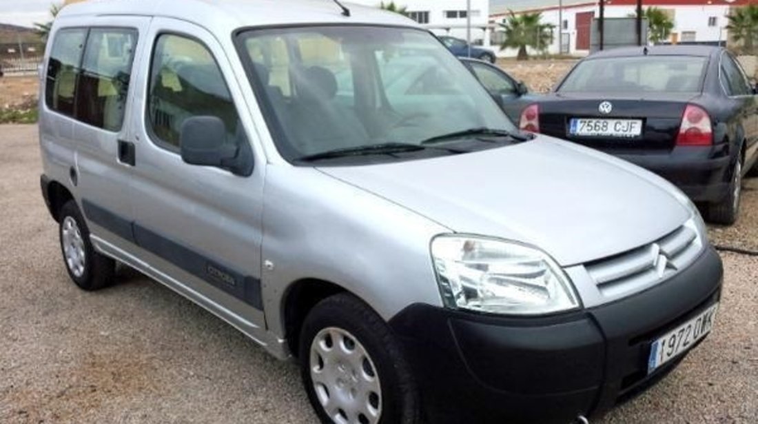 Dezmembrez citroen berlingo de persoane 1.6 hdi 9hw 9ht 75 de cai