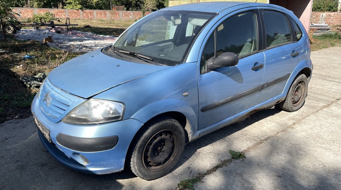 Dezmembrez Citroen C3 1.4i KFV TU3JP benzina 54kW 73Cp Albastru 2003-2010