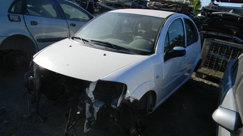 Dezmembrez Citroen C3 1 (FC) 2002 - Prezent 1.4 HDi 8HX (DV4TD) ( CP: 68, KW: 50, CCM: 1398 ) Motorina