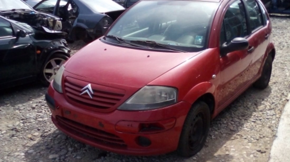 Dezmembrez Citroen C3 ,an 2004