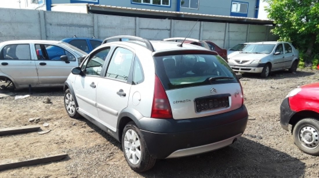 Dezmembrez Citroen C3 I, an 2005, motorizare 1.4 HDI