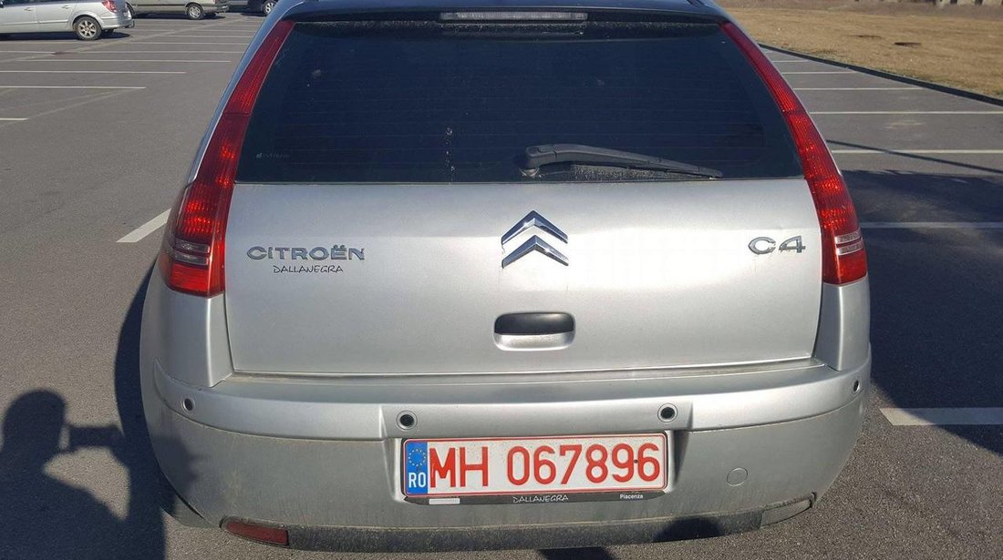 Dezmembrez citroen c4 1.6 hdi 9HY 90cp