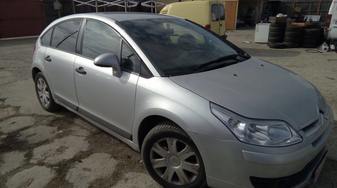 Dezmembrez citroen c4 1.6 hdi 9HY