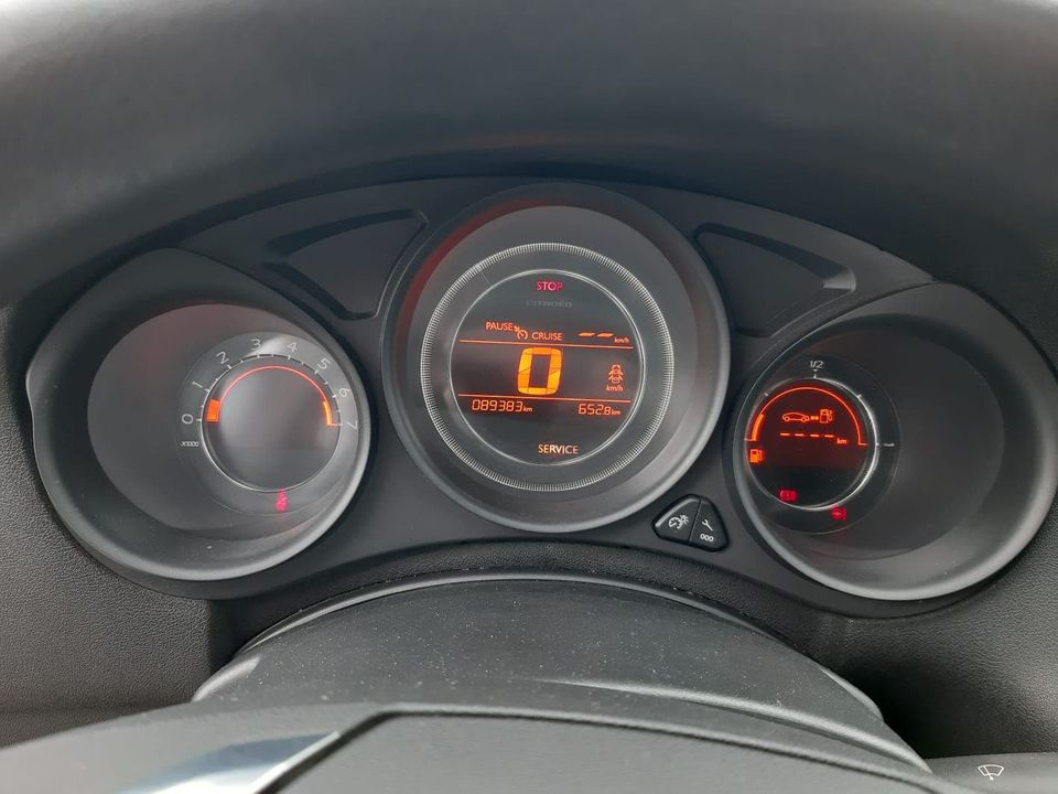 Dezmembrez Citroen C4 2013 hatchback 1.4i