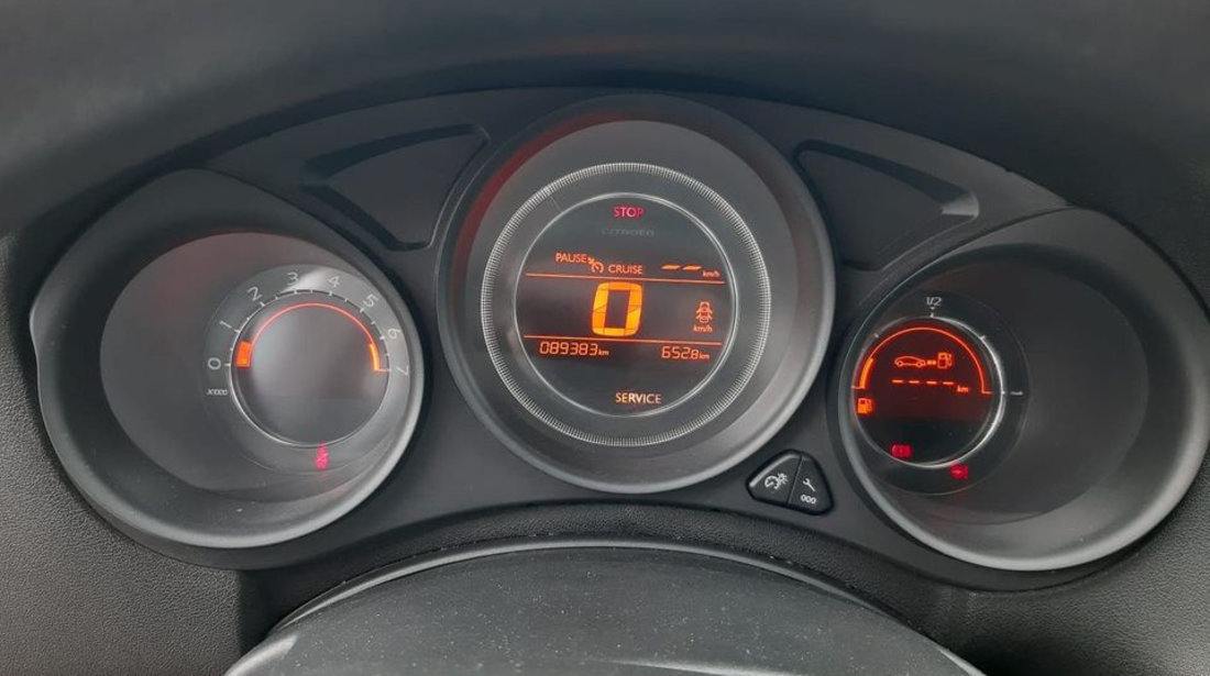 Dezmembrez Citroen C4 2013 hatchback 1.4i