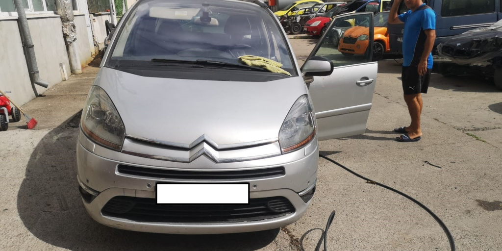 Dezmembrez Citroen C4 Grand Picasso 1 2006 - 2013 1.6 HDi Motorina