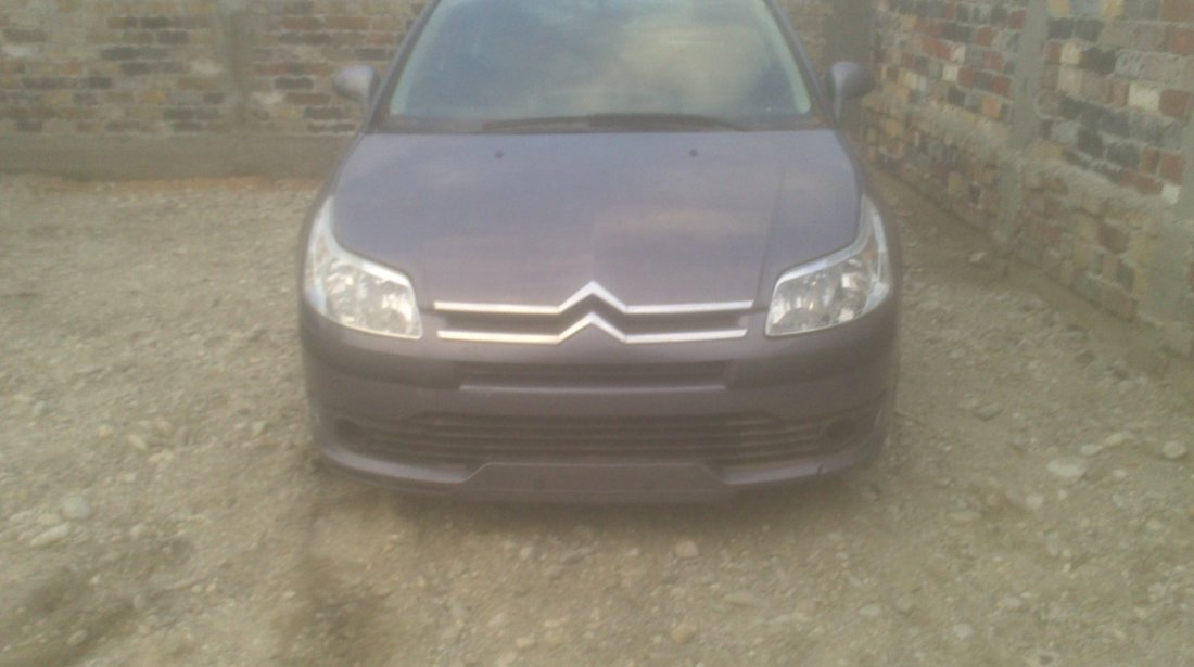 Dezmembrez Citroen C4 Hatachback 1 6 Hdi 90 Cai 9hx