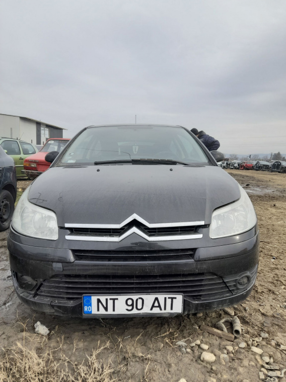 Dezmembrez Citroen C4 (I) [ Fabr 2004-2011]