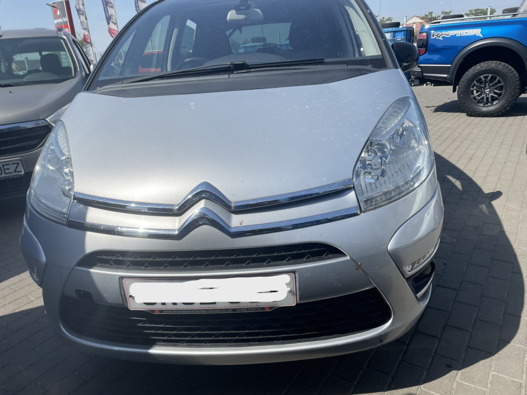 Dezmembrez Citroen C4 Picasso 1.6 benzina 2011, 5FS