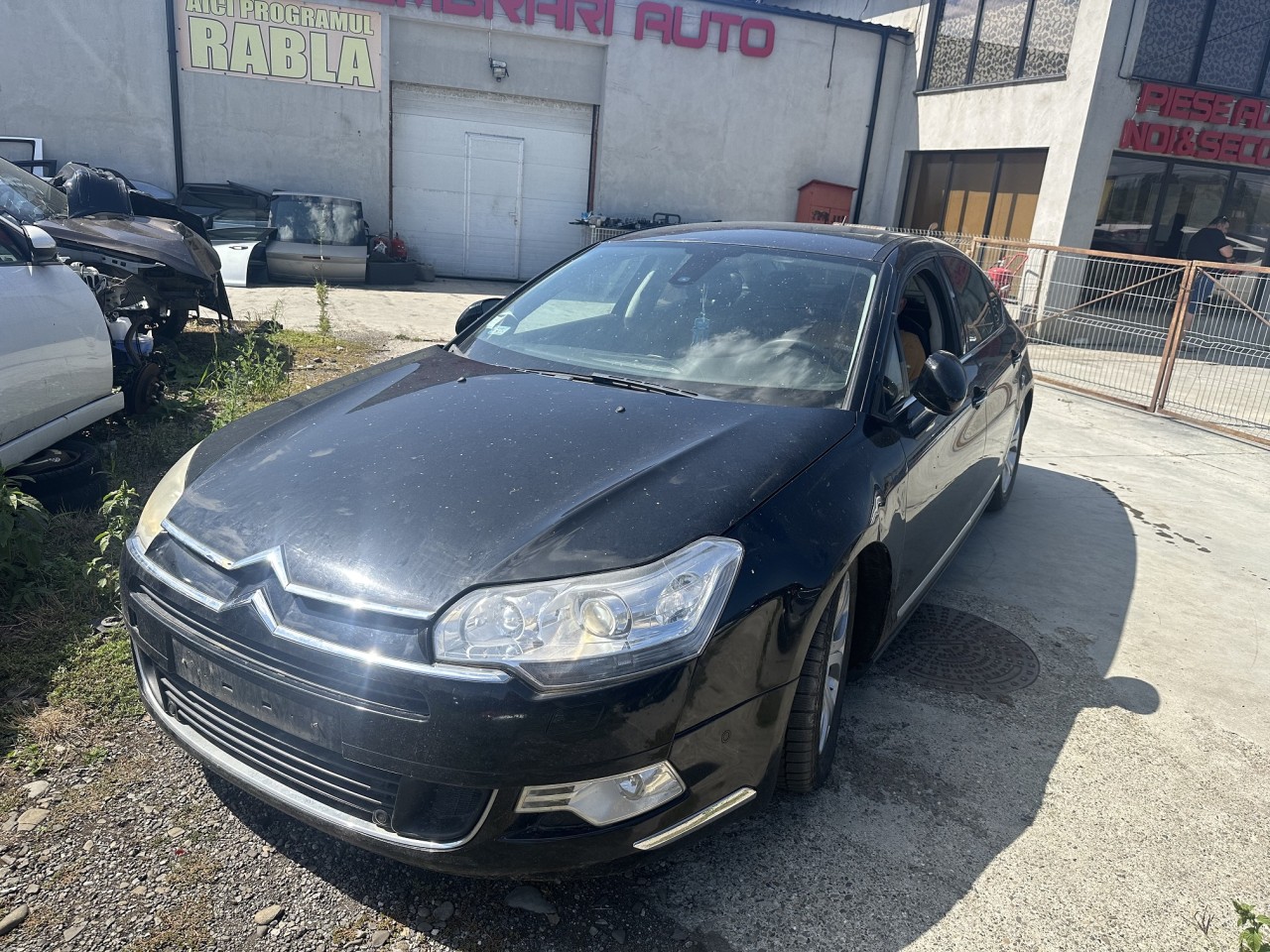 Dezmembrez Citroen C5 2,0 hdi 2010
