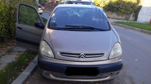 Dezmembrez Citroen XSARA PICASSO (N68) 1999 - 2012 2.0 HDi Motorina