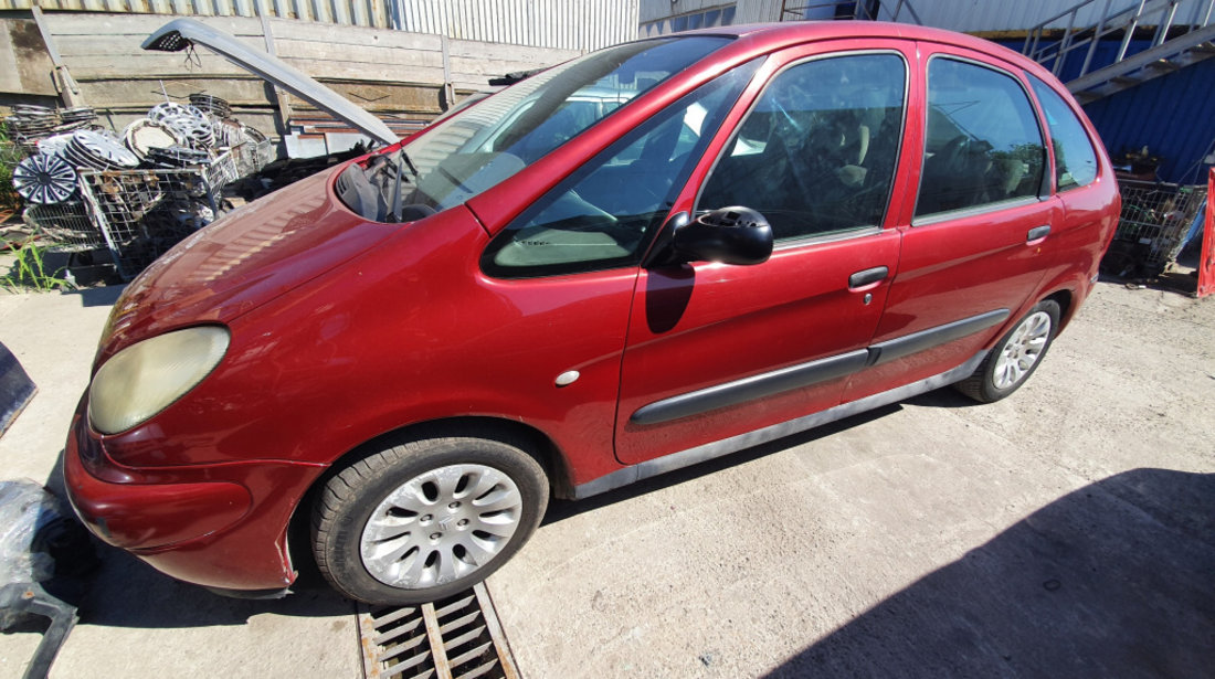 Dezmembrez Citroen XSARA PICASSO (N68) 1999 - Prezent 2.0 HDi RHY (DW10TD) ( CP: 90, KW: 66, CCM: 1997 ) Motorina