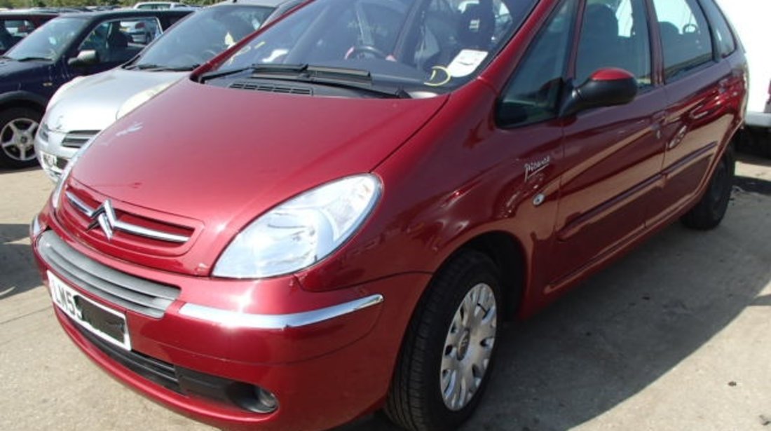 Dezmembrez citroen xsara picasso1.6hdi