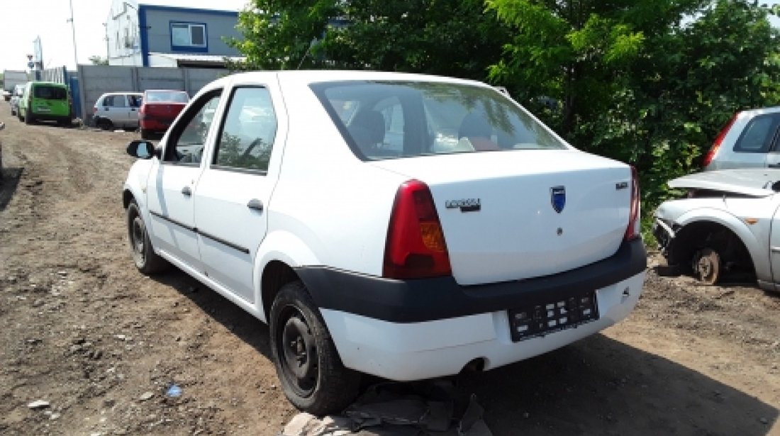 Dezmembrez Dacia Logan, an 2005, motorizare 1.4