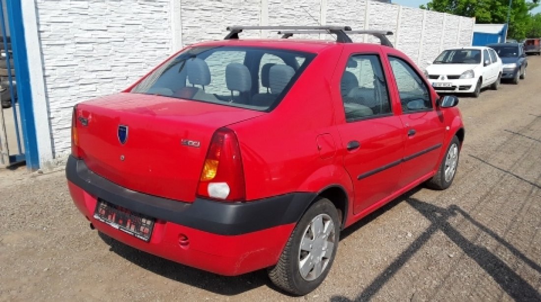 Dezmembrez Dacia Logan, an 2005, motorizare 1.5 DCI