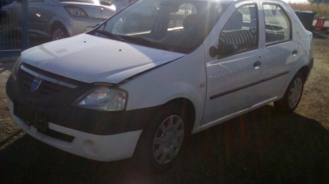 Dezmembrez Dacia Logan, an 2007, motorizare 1.4