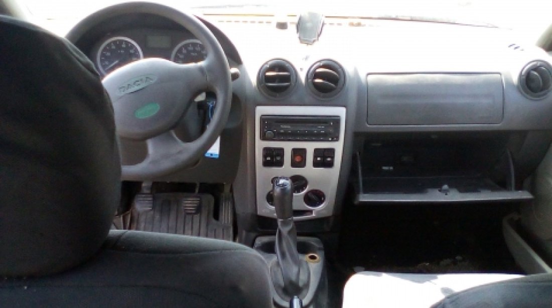 Dezmembrez Dacia Logan, an 2009, motorizare 1.5 DCI