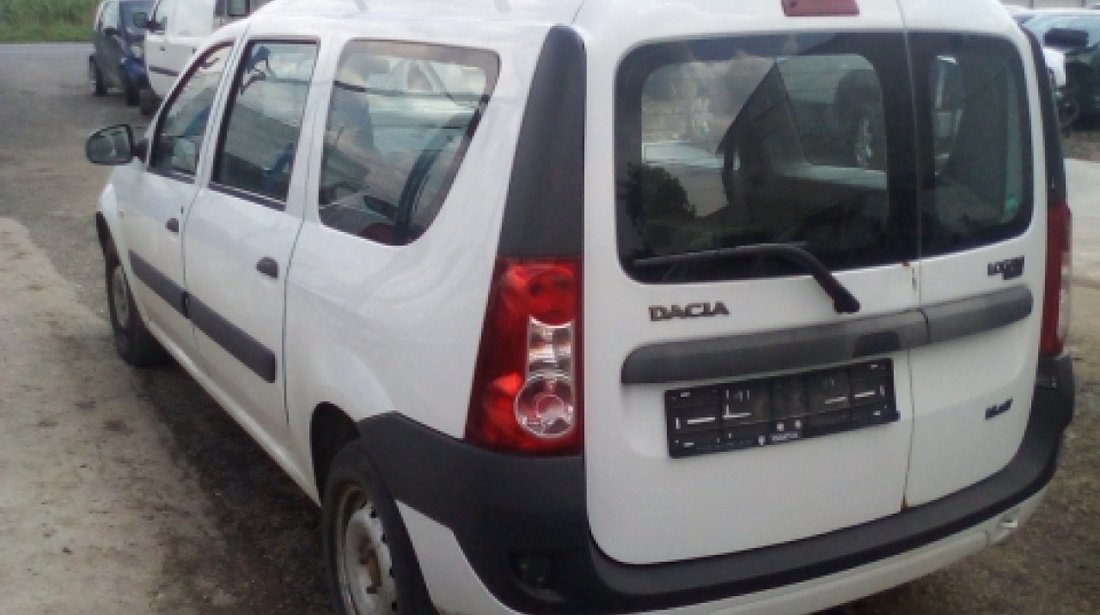 Dezmembrez Dacia Logan MCV, an 2008, motorizare 1.6 16V