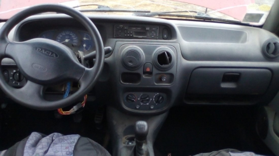 Dezmembrez Dacia Solenza, an 2003, motorizare 1.4