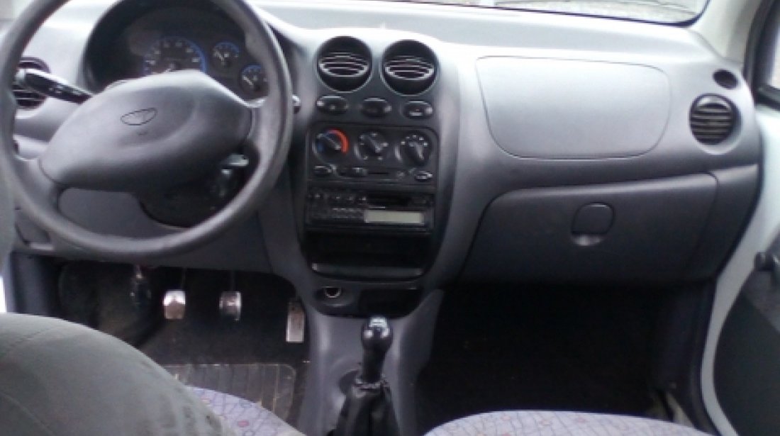 Dezmembrez Daewoo Matiz, an 2002, motorizare 0.8