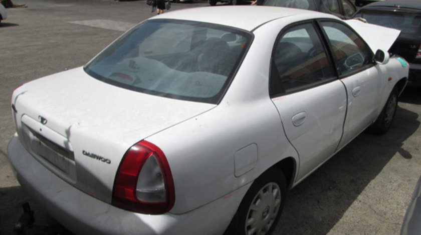 Dezmembrez Daewoo Nubira 1 Sedan SX motor 1.6 16v foarte ieftin!!!