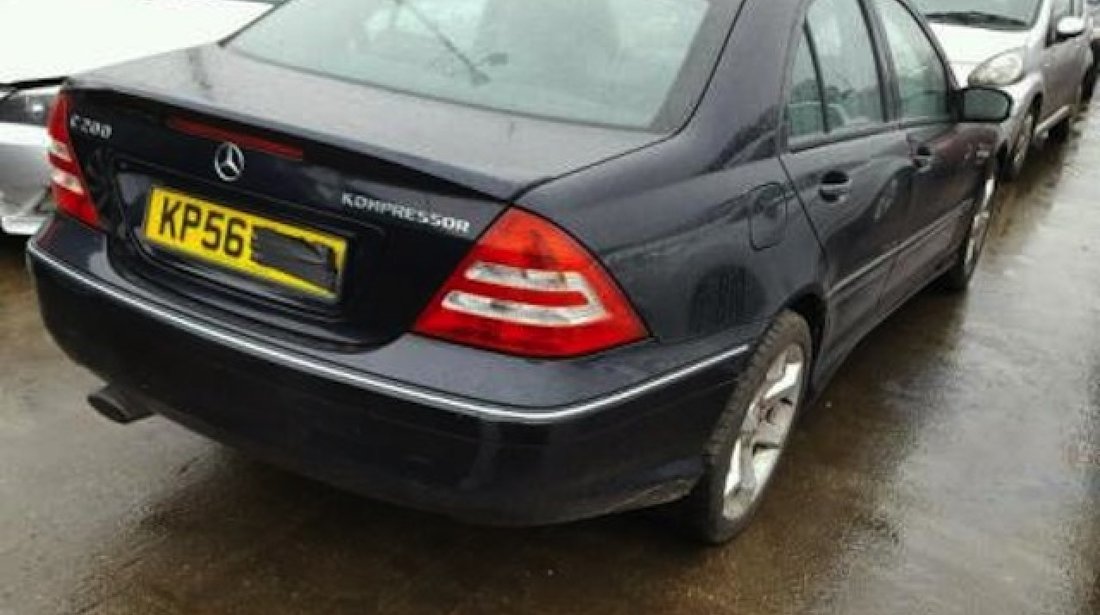 Dezmembrez / Dezmembrari Mercedes C (W203) 2.2cdi