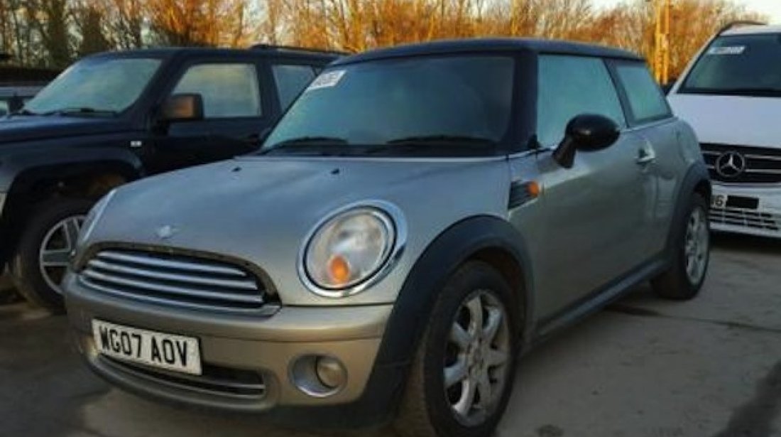 Dezmembrez / Dezmembrari Mini Cooper 1.4benz 2007