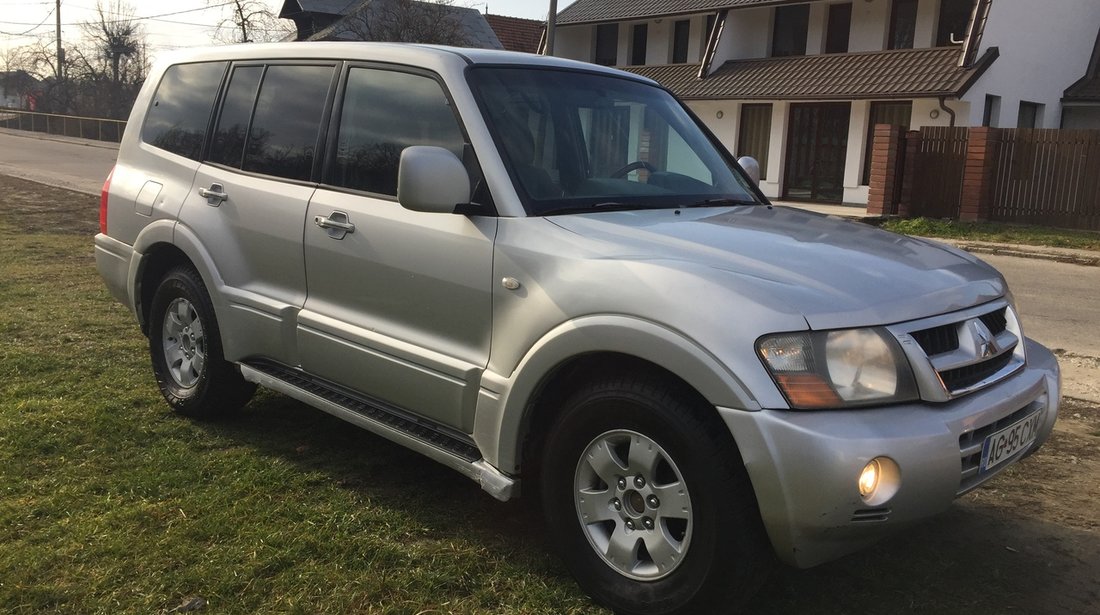 Dezmembrez dezmembrari mitsubishi pajero diesel 3,2 did 2004 4usi