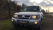 Dezmembrez dezmembrari mitsubishi pajero diesel 3,...