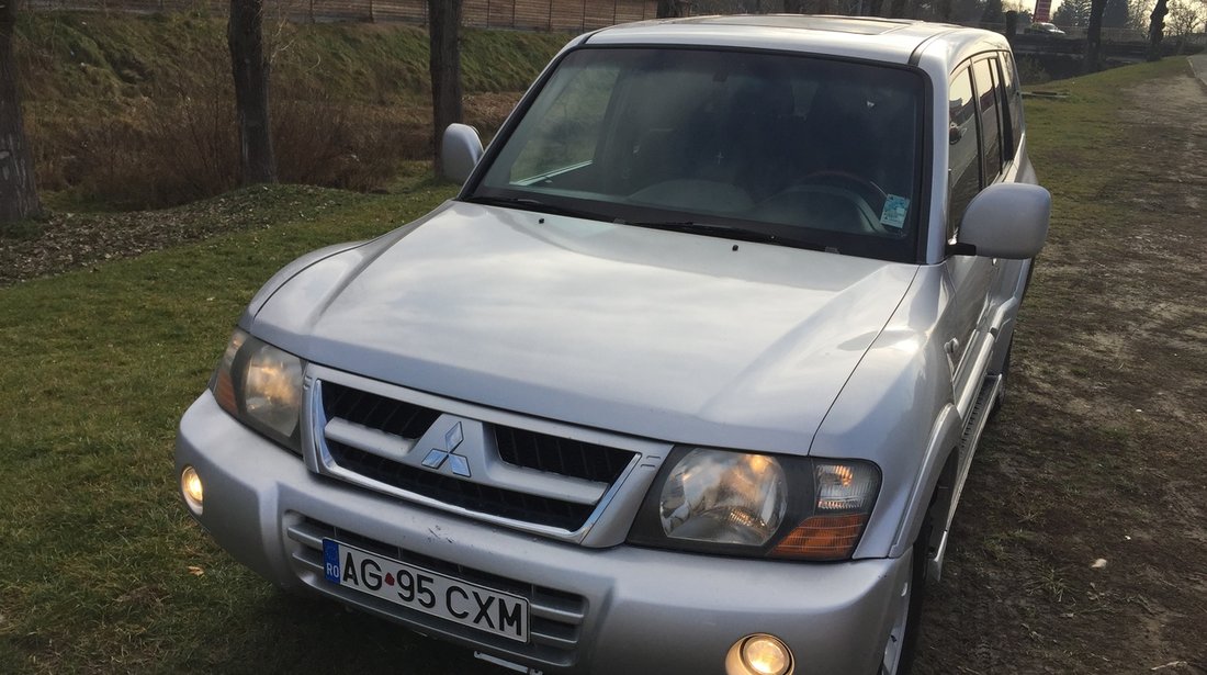 Dezmembrez dezmembrari mitsubishi pajero diesel 3,2 did 2004 4usi