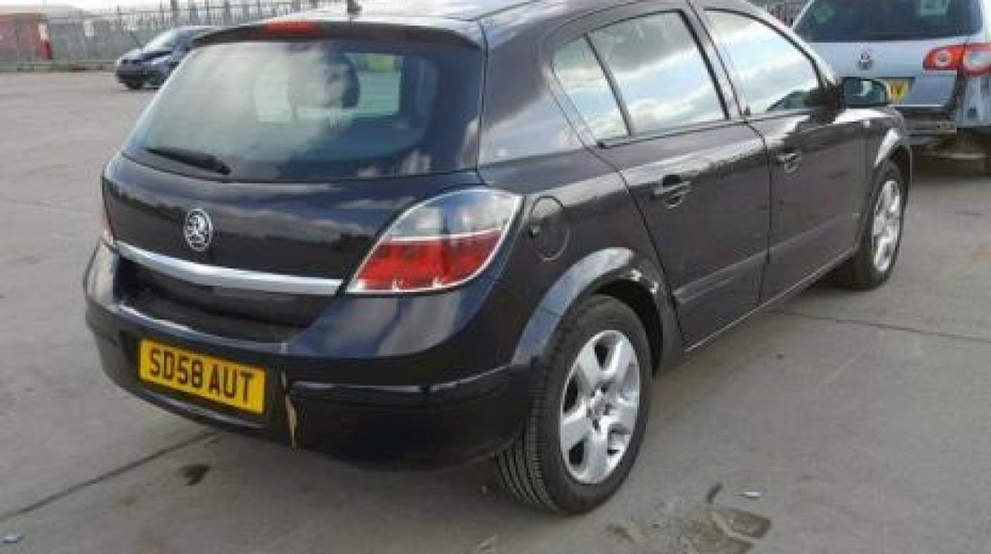 Dezmembrez / Dezmembrari Opel Astra H 1.4 benz