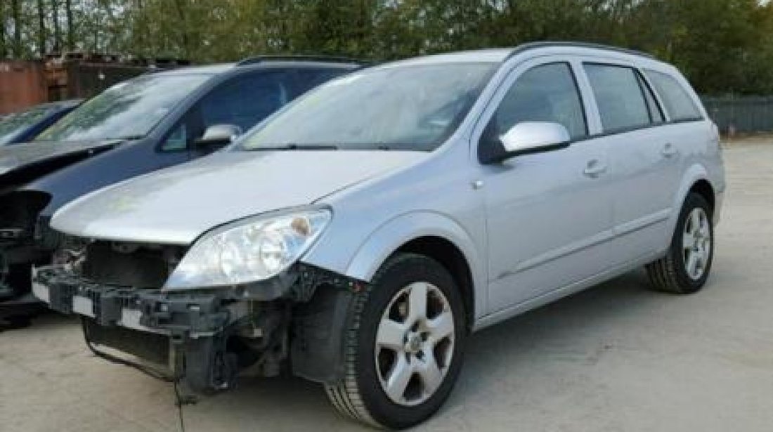 Dezmembrez / Dezmembrari Opel Astra H combi 1.6benz