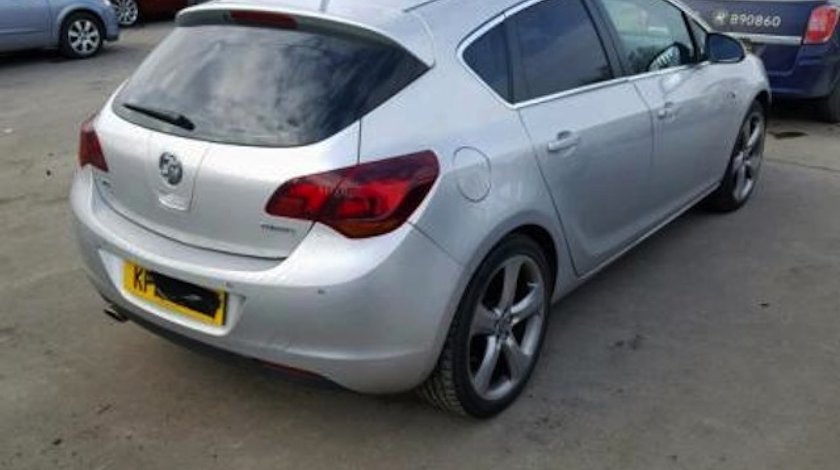 Dezmembrez / Dezmembrari Opel Astra J 1.4benz