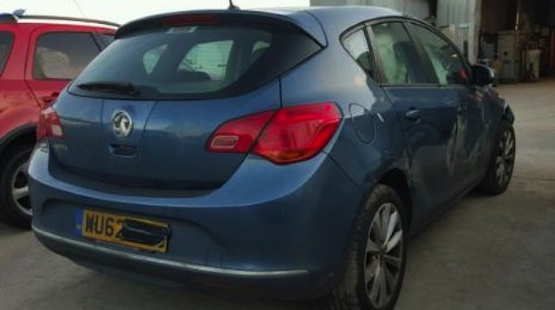 Dezmembrez / Dezmembrari Opel Astra J 1.4benzina