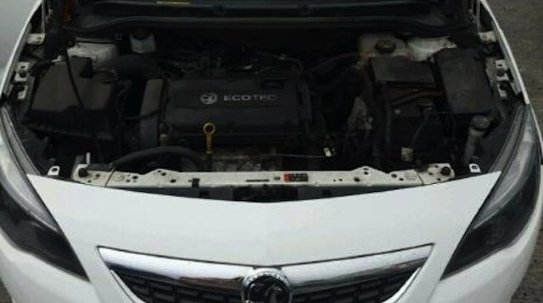 Dezmembrez / Dezmembrari Opel Astra J 1.6 benz