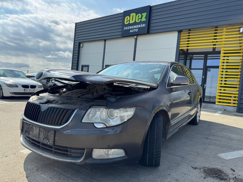 Dezmembrez / Dezmembrari / Piese / Accesorii Skoda superb 2 2009 2.0 tdi cbbb dsg lqt stanga bixenon