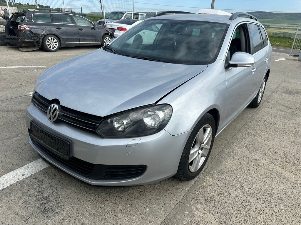 Dezmembrez / Dezmembrari / Piese / Accesorii Vw golf 6 break gri 1.6 tdi CAYC 2010 ,volan stanga ,cutie LHY