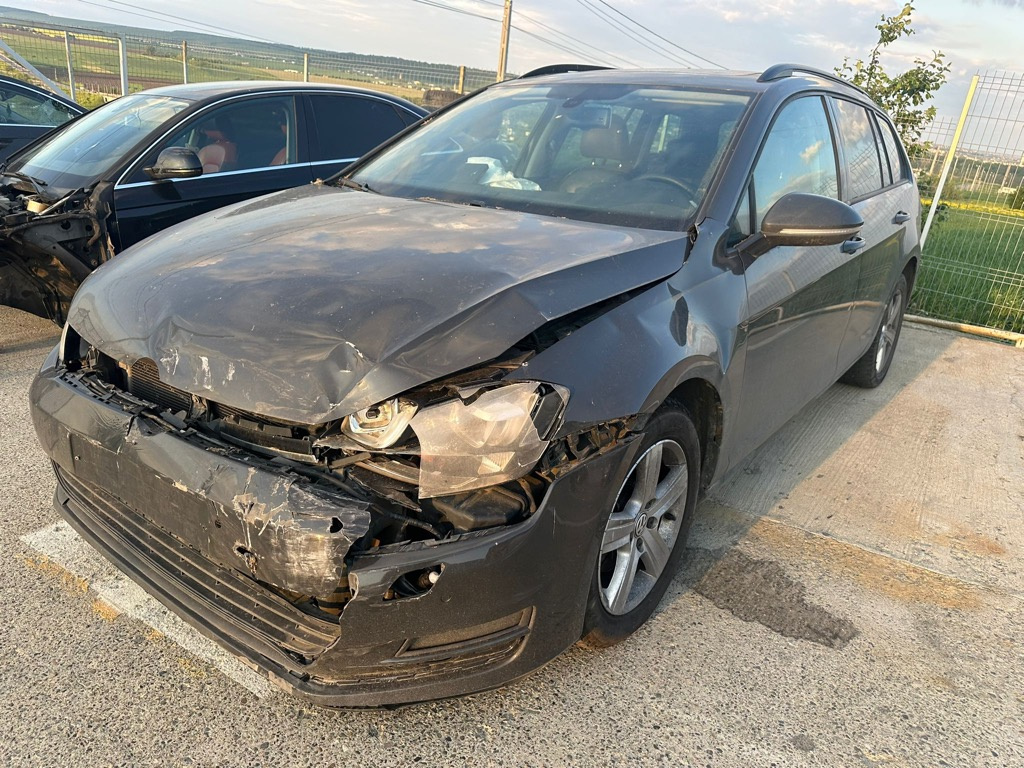 Dezmembrez / Dezmembrari / Piese / Accesorii Vw golf 7 gri 2.0 tdi CRBC 2014 DSG cod cuti PPM , break