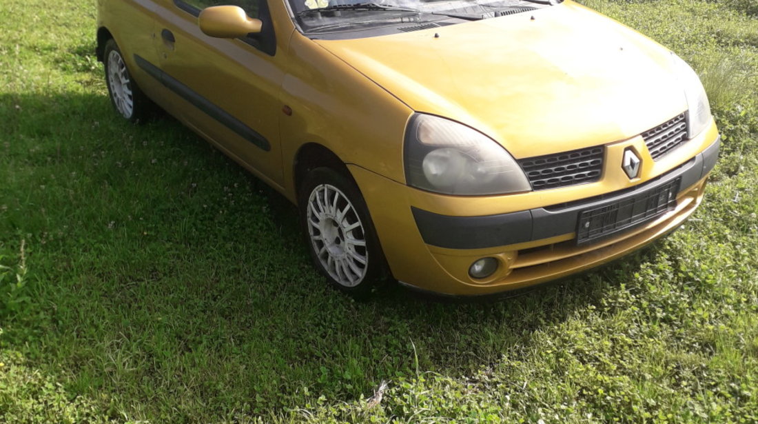 Dezmembrez Dezmembrari  Renault Clio 2001-2006