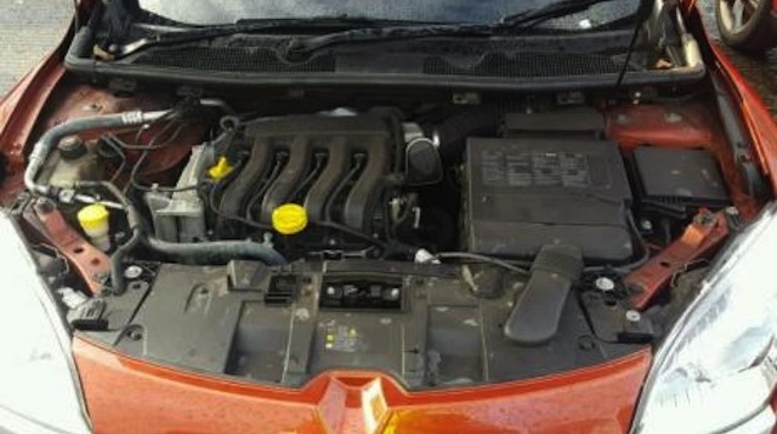Dezmembrez / Dezmembrari Renault Megane 3 coupe, 1.6benz