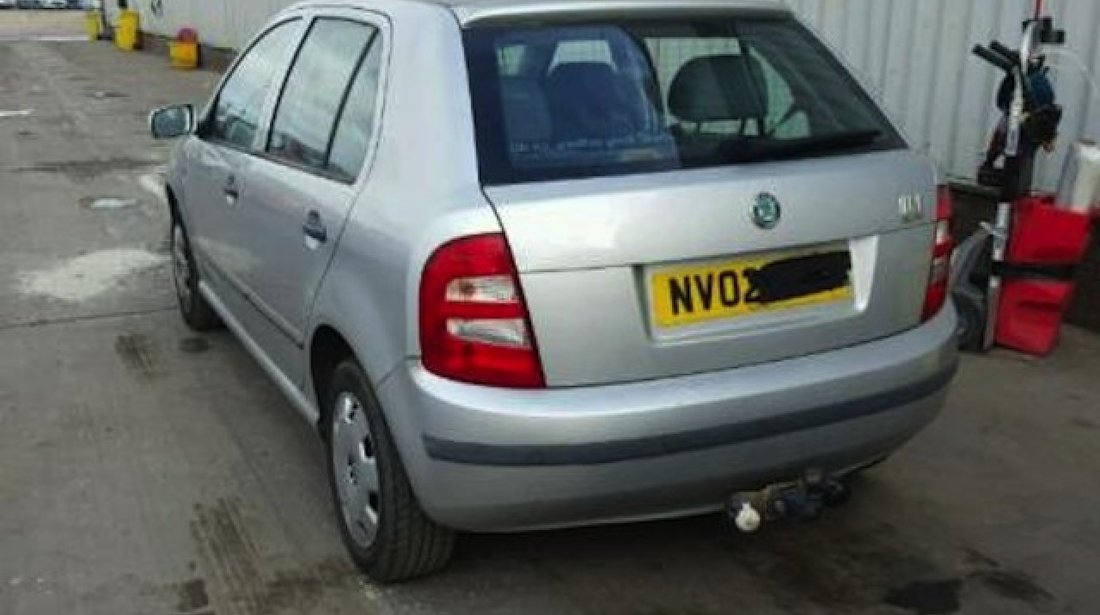 Dezmembrez / Dezmembrari Skoda fabia 1.9tdi 2002