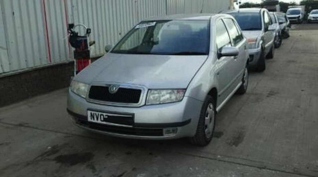 Dezmembrez / Dezmembrari Skoda fabia 1.9tdi 2002