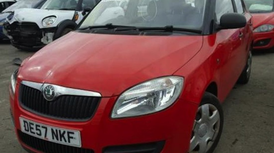 Dezmembrez / Dezmembrari Skoda Fabia 2, 1.2benz