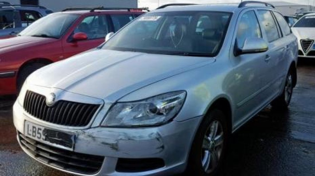 Dezmembrez / Dezmembrari Skoda Octavia 2 combi (1Z5) 1.6tdi CAY