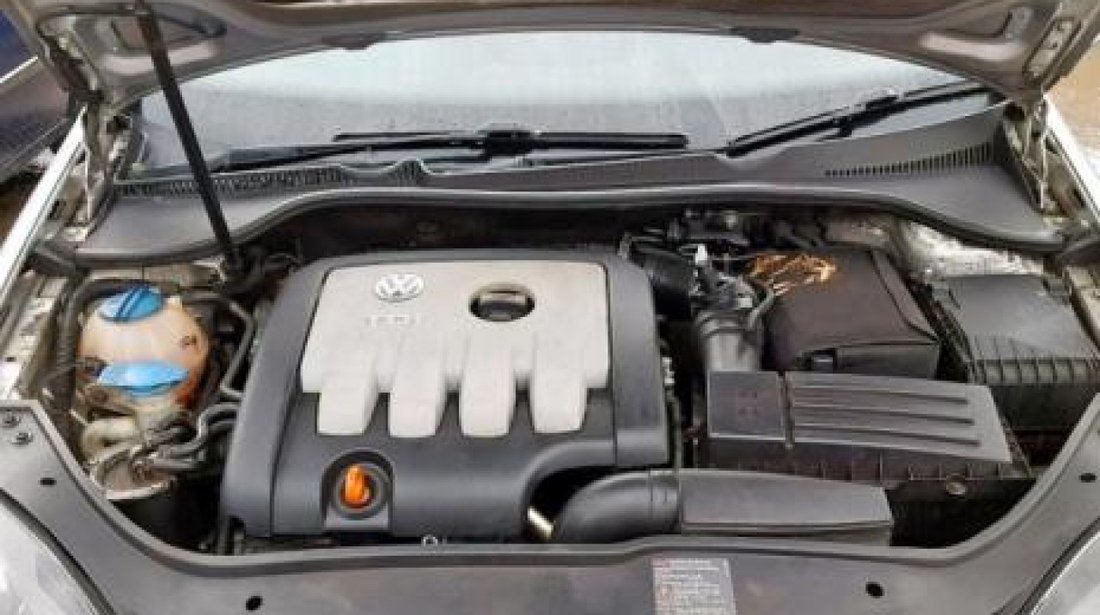 Dezmembrez / Dezmembrari Toyota Avensis (T25) 2.0diesel