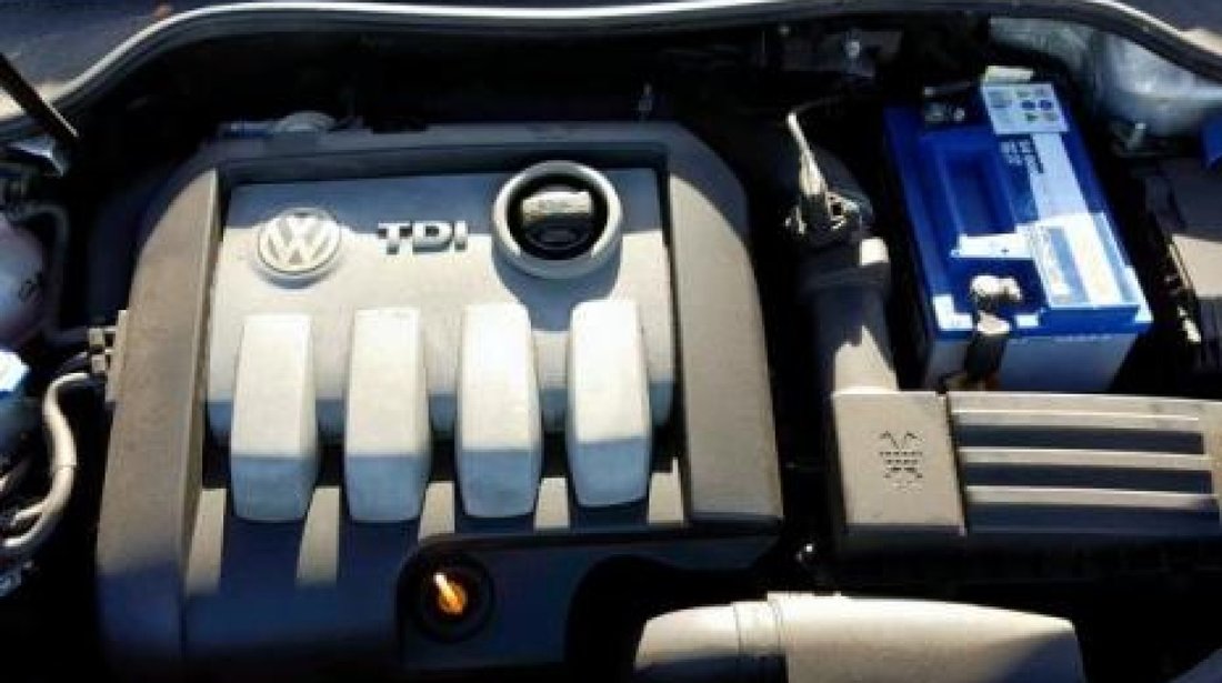 Dezmembrez / Dezmembrari Vw Golf 5 (1K1) 1.9tdi BKC