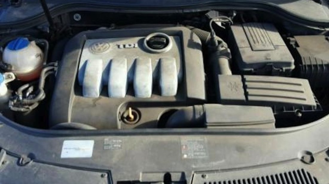 Dezmembrez / Dezmembrari Vw Passat (3C2) 1.9tdi BKC